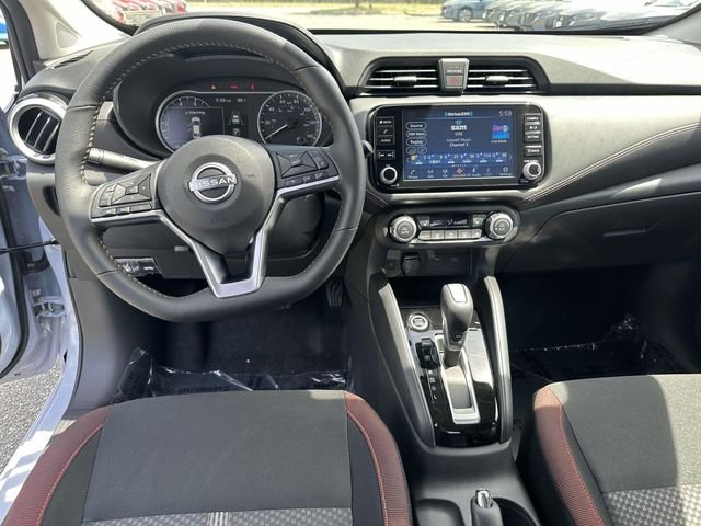 2025 Nissan Versa Sedan SR - Photo 17
