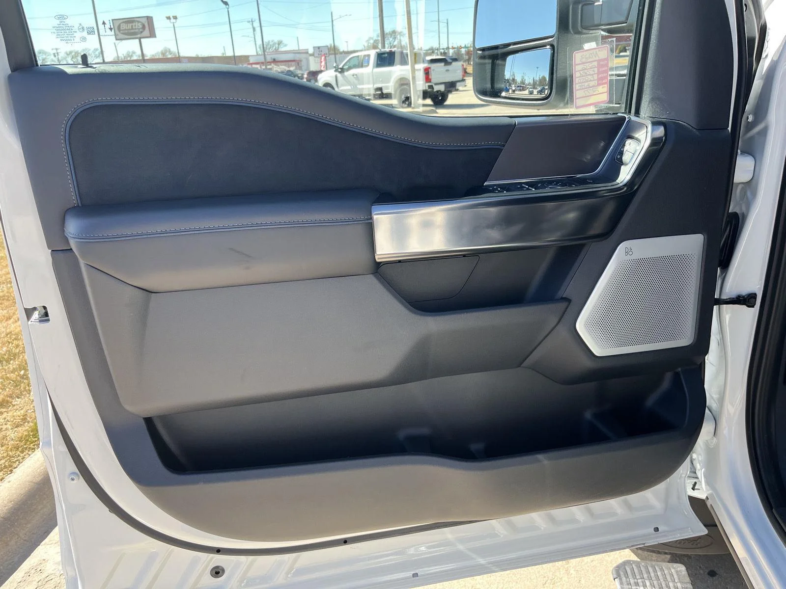 New 2026 Star White Metallic Tri-Coat Ford F-250® Platinum® image 17