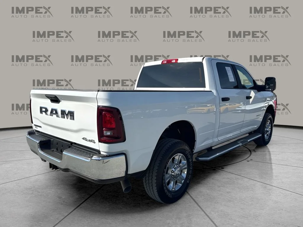 Used 2025 White Ram Big Horn image 5
