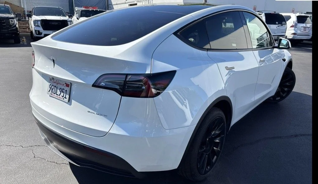 Used 2025 White Tesla Long Range image 4