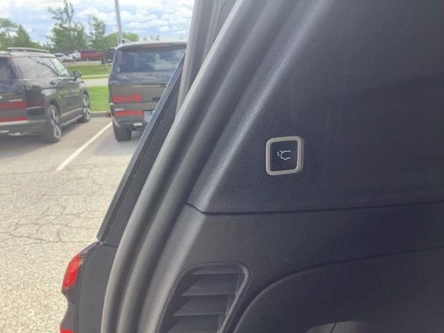 2025 Chrysler Pacifica Limited - Photo 16