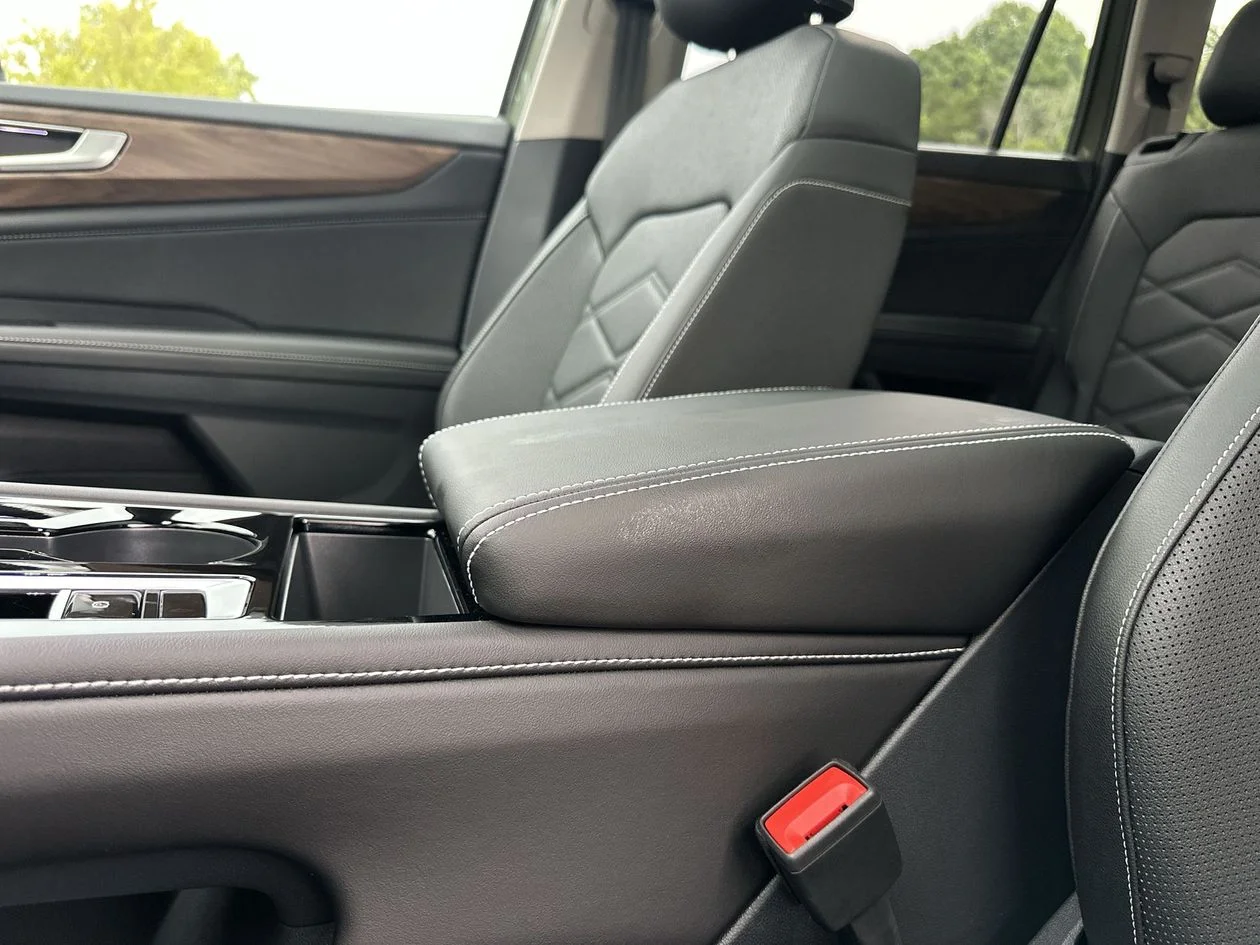 New 2026 Green Volkswagen 2.0T SE w/Technology image 27