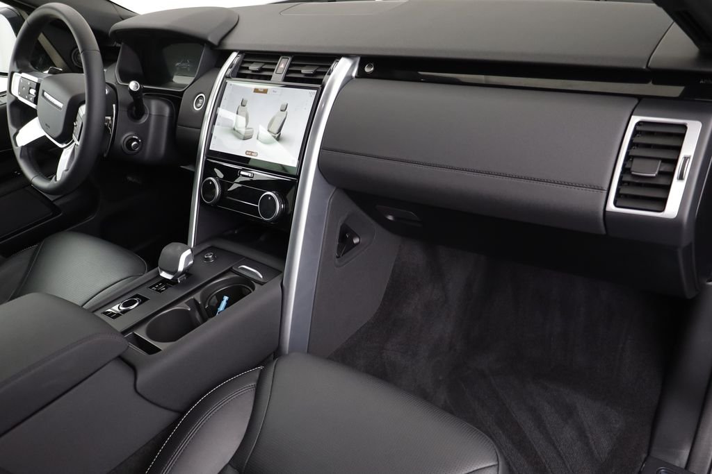 Used 2025 Gray Land Rover S image 21