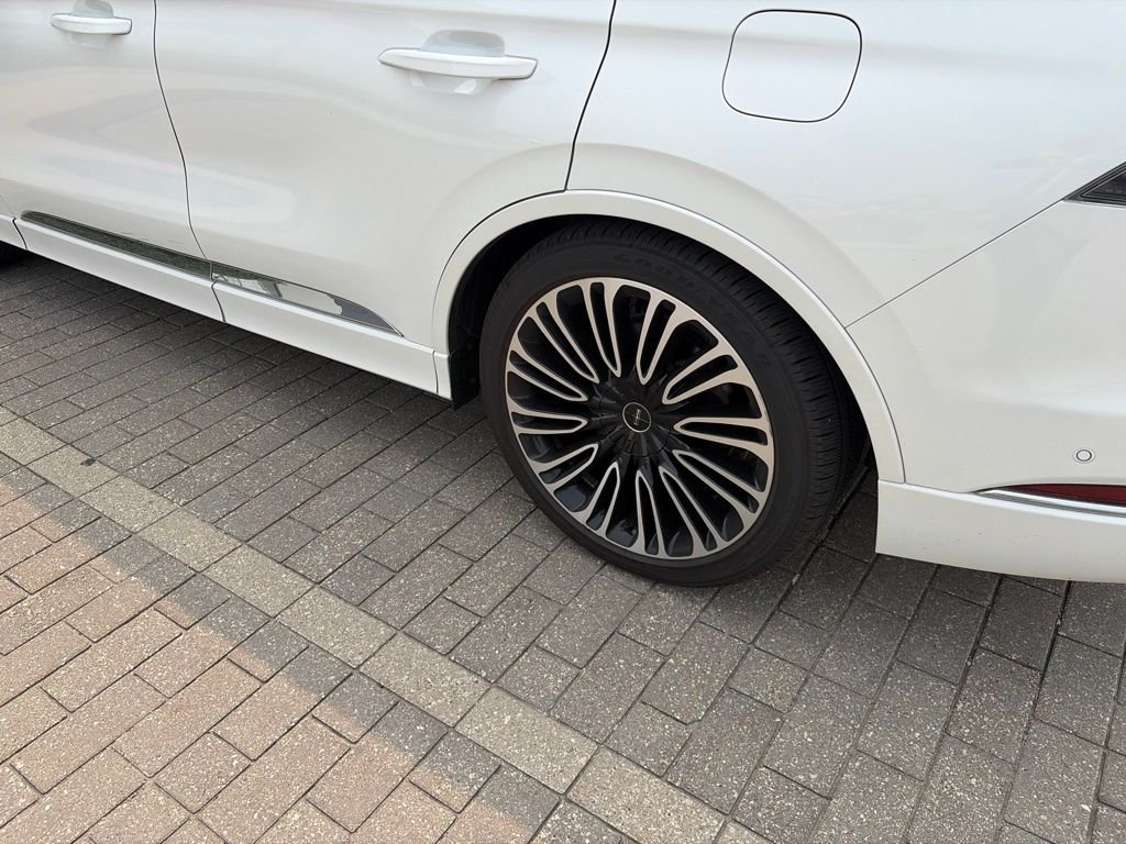 Used 2020 White Lincoln Black Label image 12