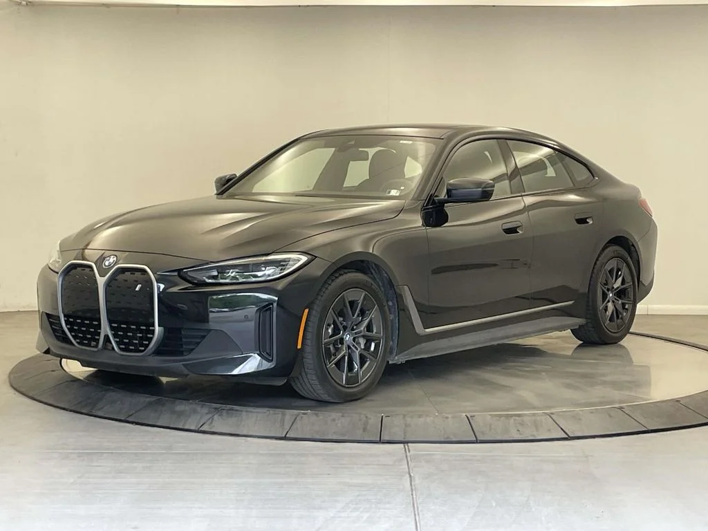 2023 BMW i4 eDrive40's photo