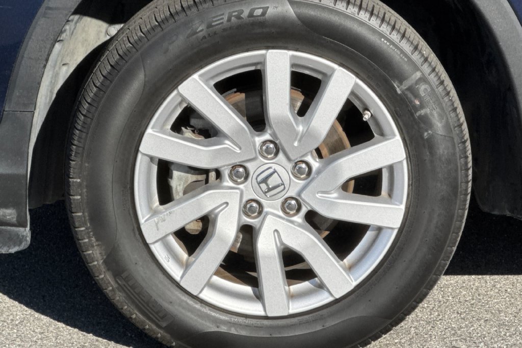 Used 2019 Obsidian Blue Pearl Honda LX image 32