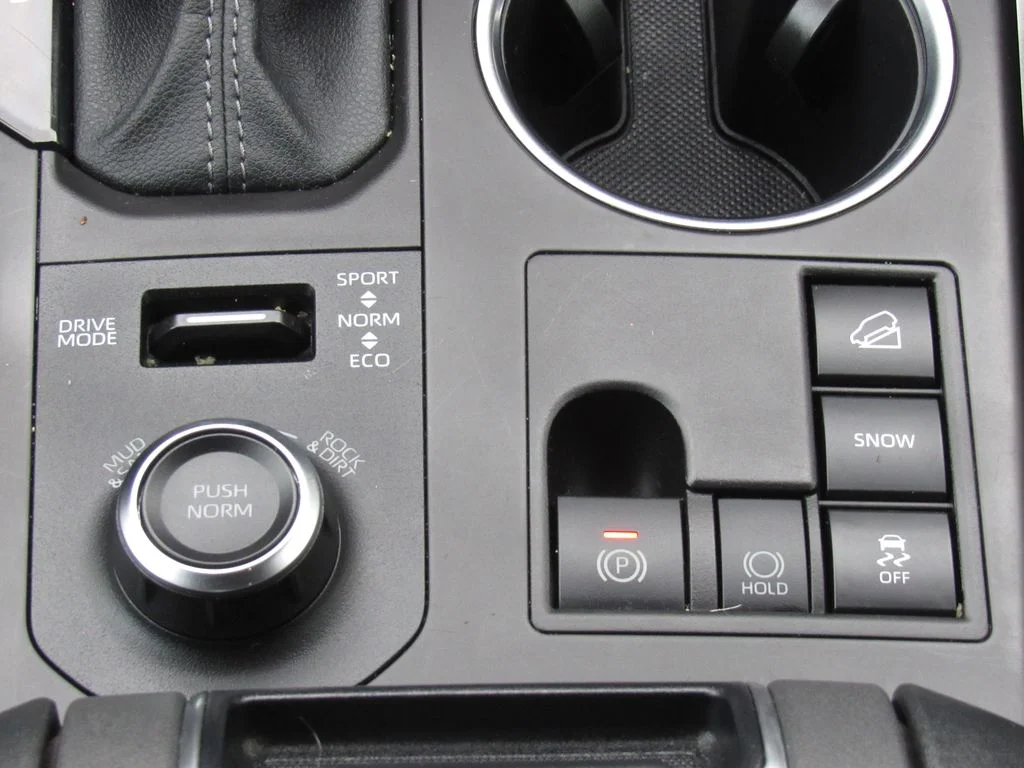 2025 Toyota Highlander XSE - Photo 31