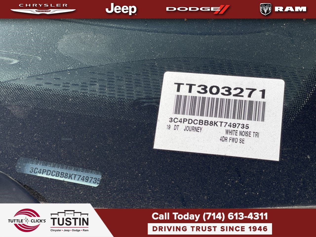 Used 2019 White Noise Tri-Coat Dodge SE image 42