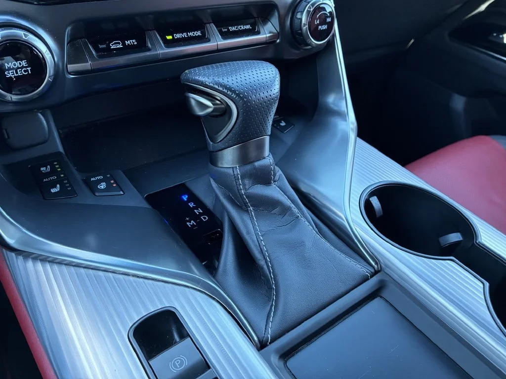 Used 2024  Lexus 600 F SPORT image 40
