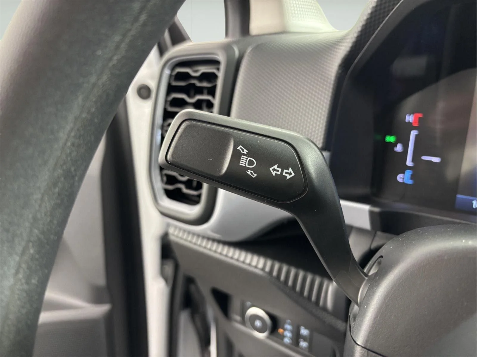 Used 2026 Oxford White Ford XL image 31
