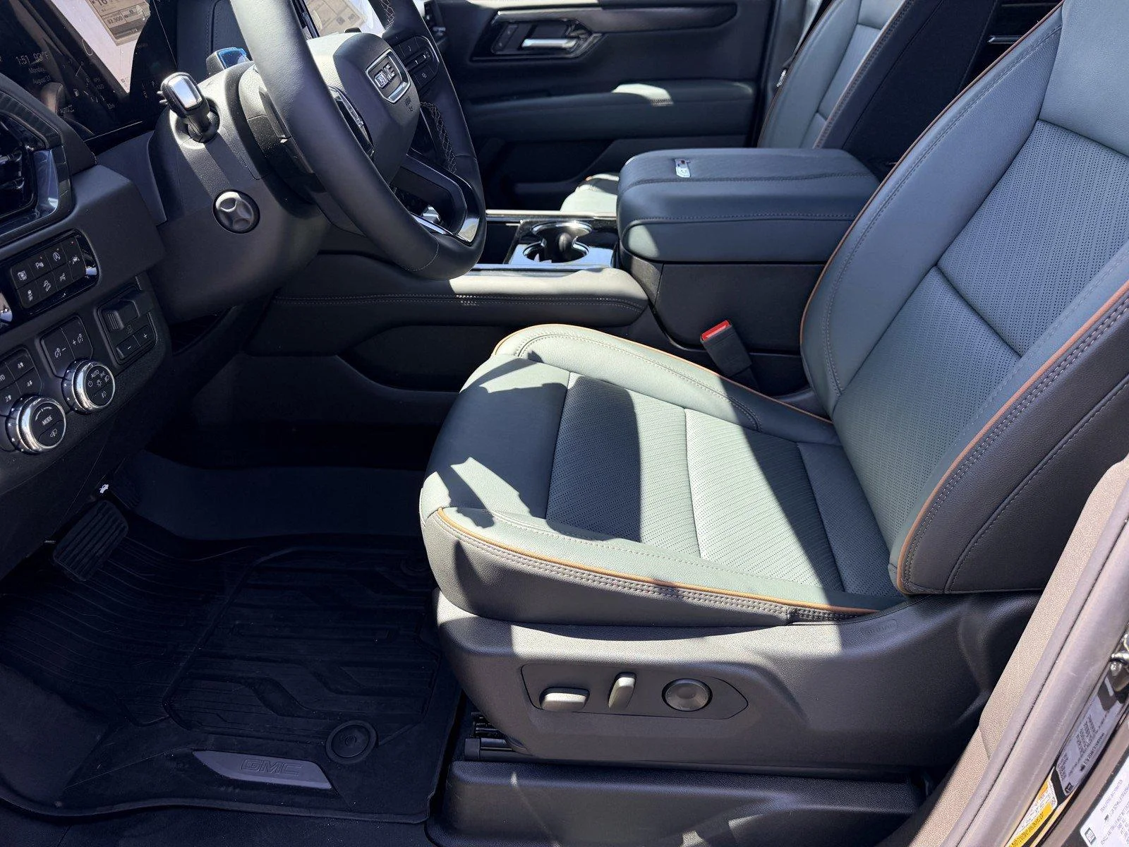 New 2026 Onyx Black GMC AT4 image 19