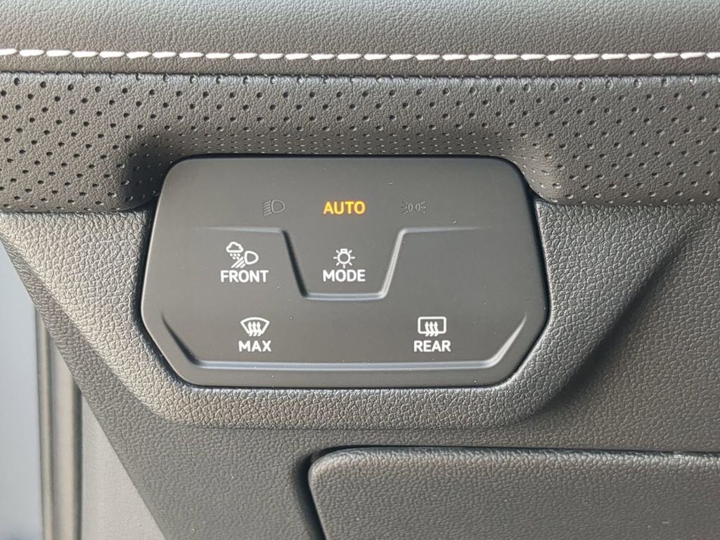 New 2026 Gray Volkswagen SE w/Technology image 29
