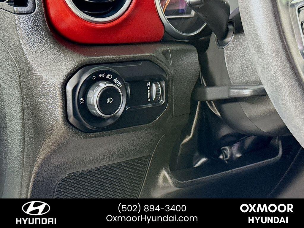 2023 Jeep Wrangler 2-Door Rubicon - Photo 10
