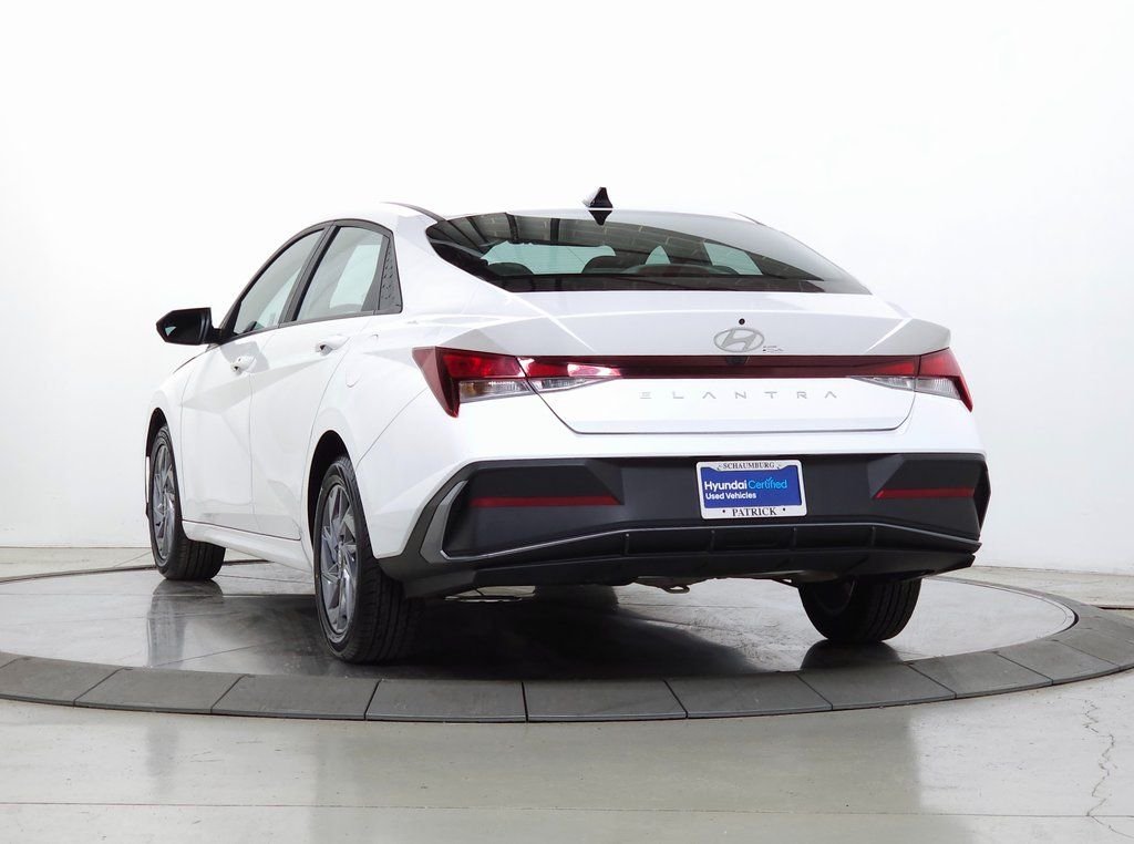2024 Hyundai Elantra SEL - Photo 6