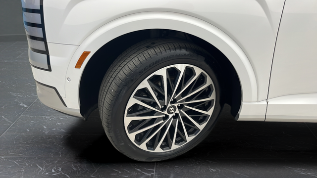 Used 2026 Creamy White Pearl Hyundai Calligraphy image 40