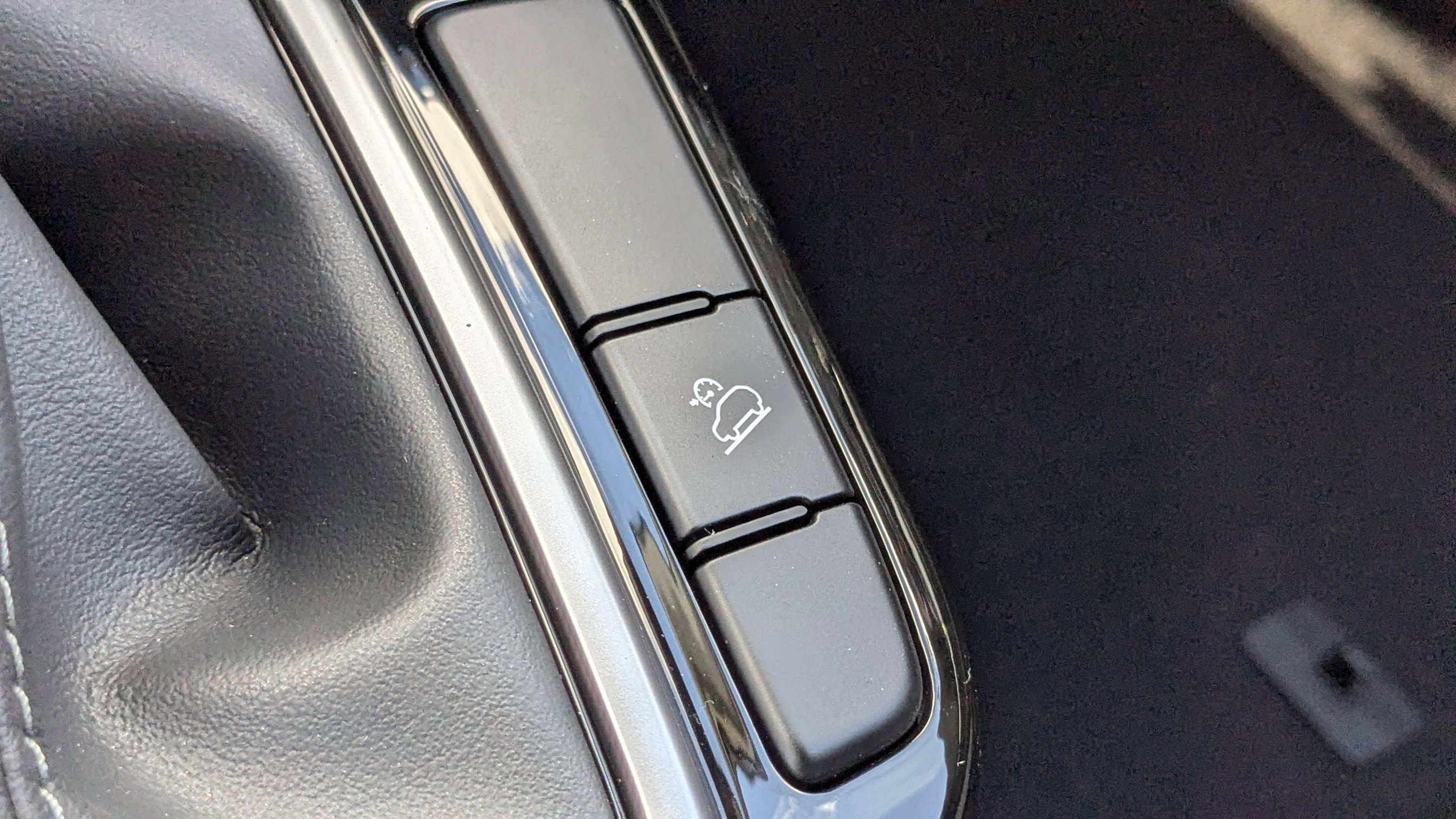 New 2026 Pluton Blue / Black Roof Kia S image 27