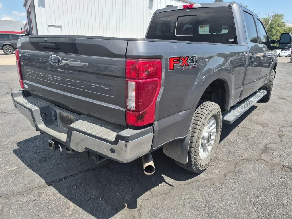 Used 2021 Gray Metallic Ford XLT image 10