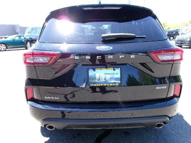 Certified Used 2023 Agate Black Metallic Ford ST-Line Select image 7