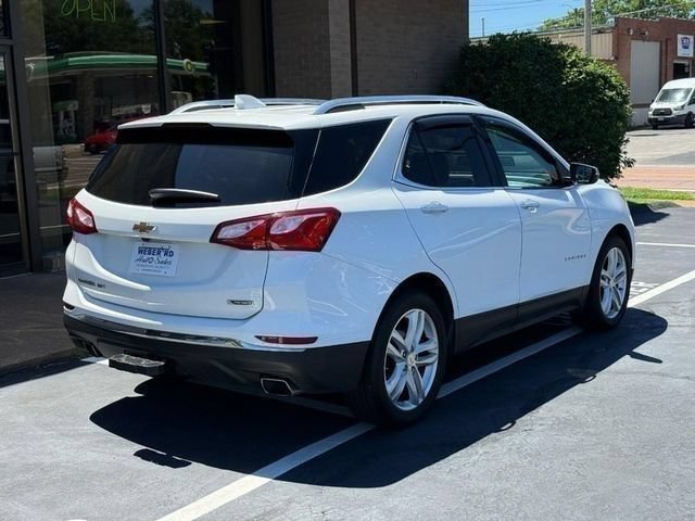 Used 2018 SUMMIT WHITE Chevrolet Premier image 3