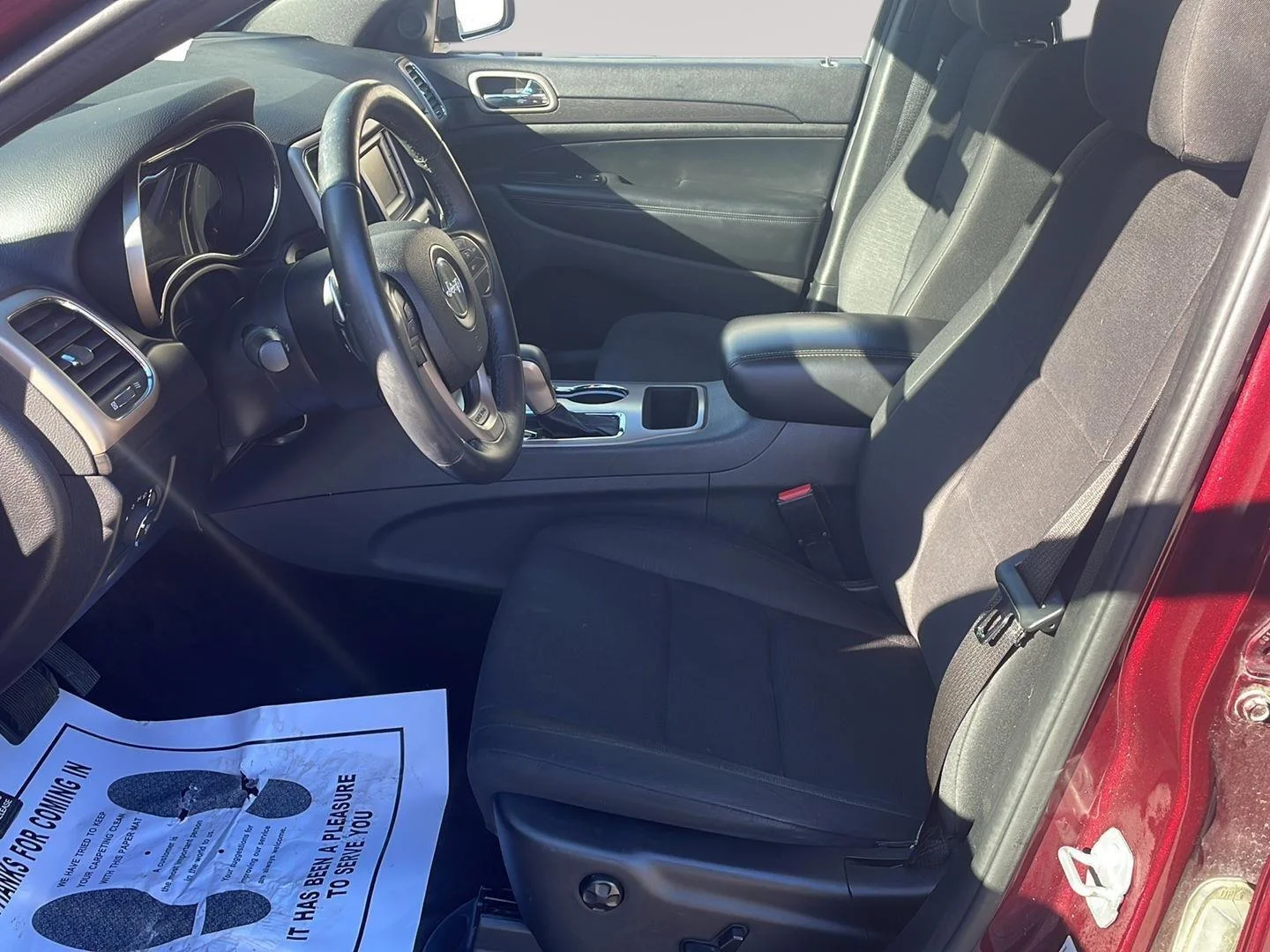 Used 2016 Velvet Red Pearlcoat Jeep Laredo image 3