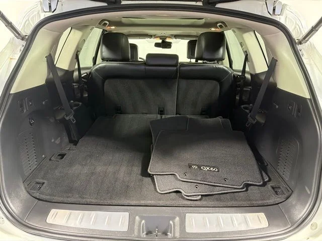 Certified Used 2019 White INFINITI LUXE image 12