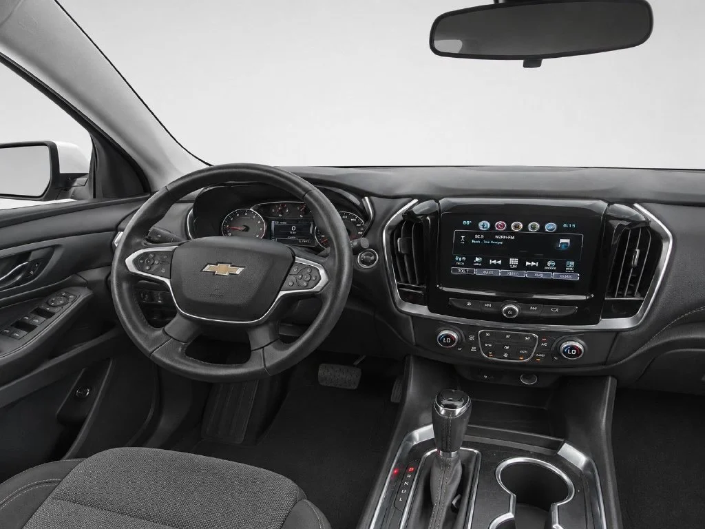 Used 2018 White Chevrolet LT image 35
