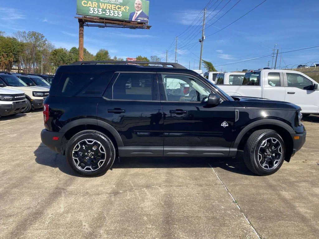 New 2025 Shadow Black Ford Outer Banks® image 2