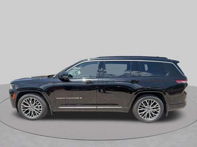New 2026 Diamond Black Crystal Pearl-Coat Exterior Paint Jeep Summit image 7