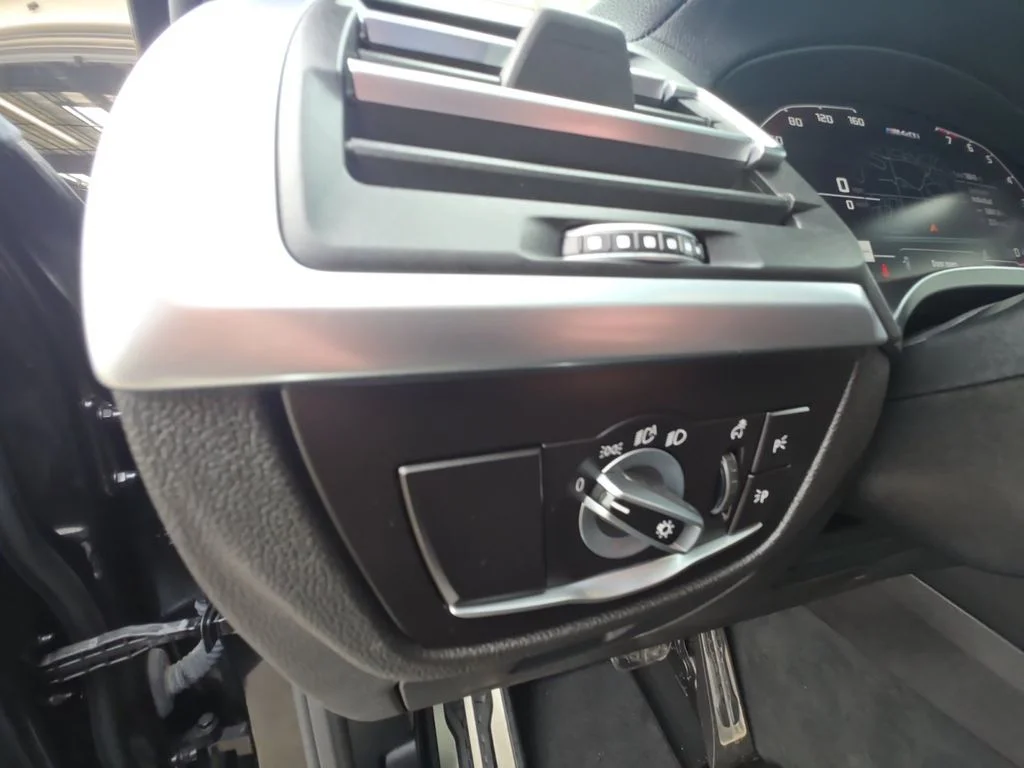 Used 2023 Black BMW M40i image 32