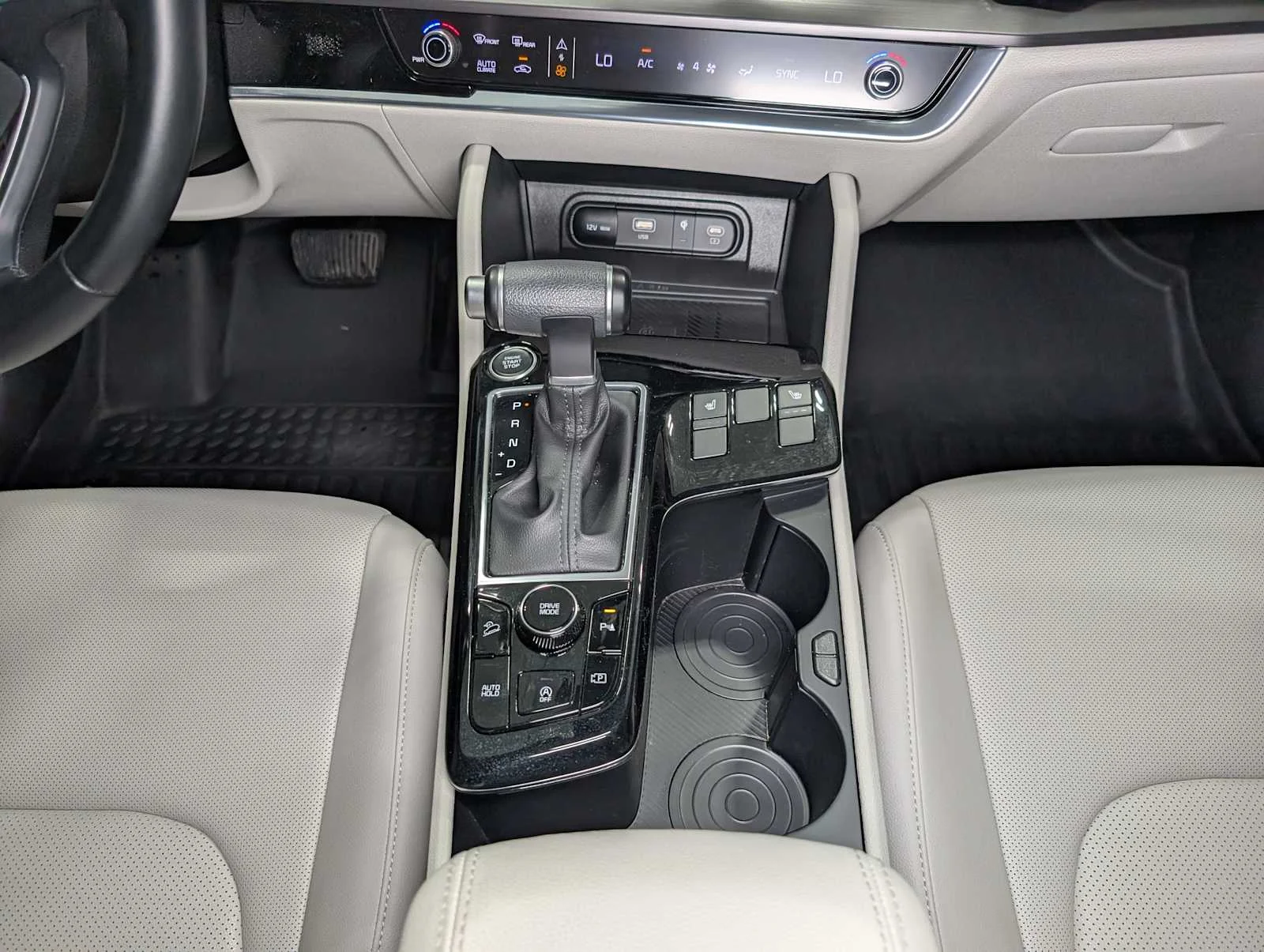Used 2023 Ebony Black Kia EX image 13