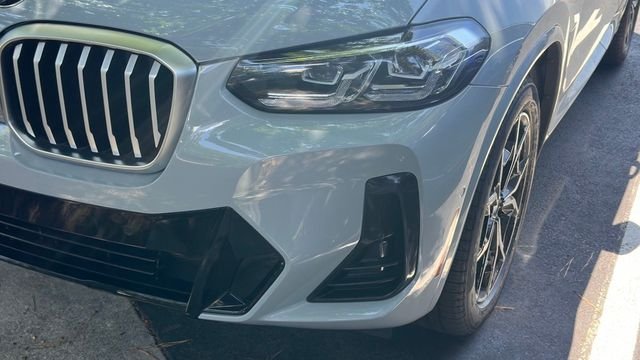 Used 2024 Brooklyn Gray Metallic BMW xDrive30i image 11