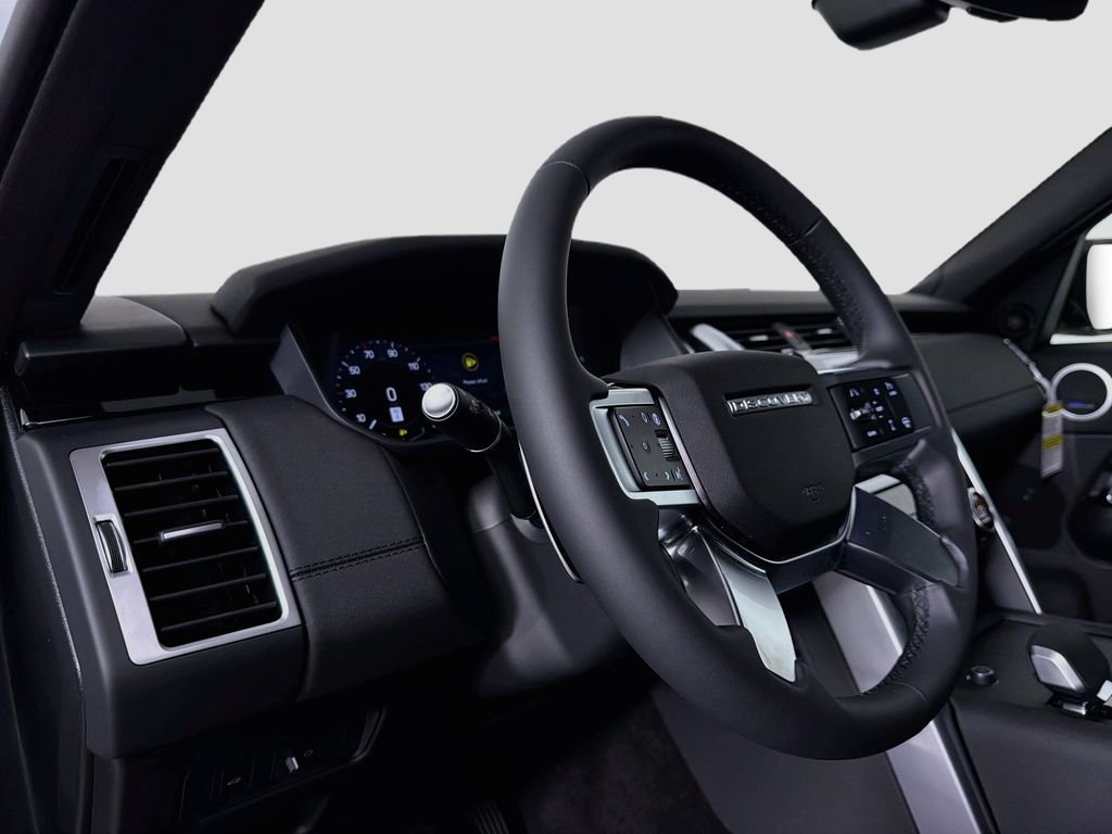 New 2026 Fuji White Land Rover S image 9
