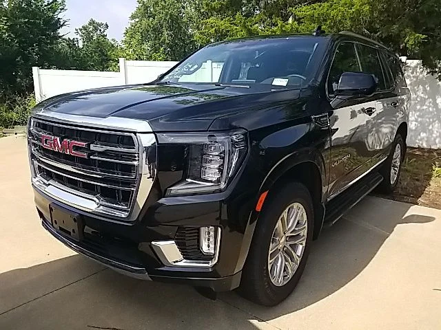 Used 2024 Black GMC SLT image 10