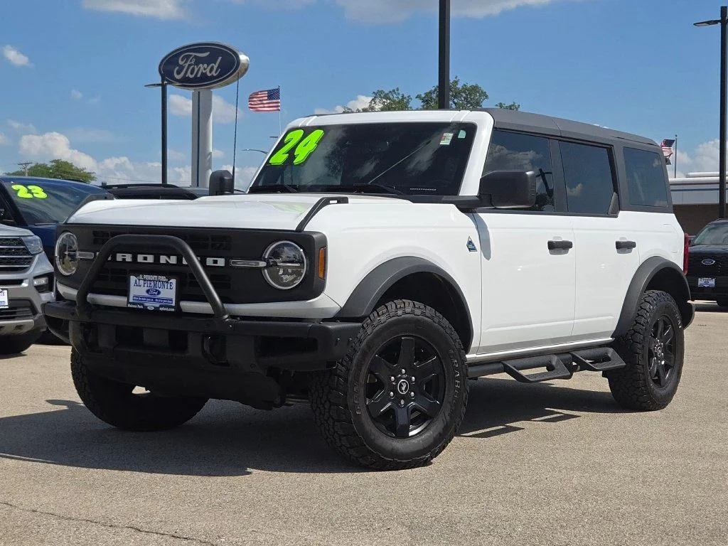 2024 Ford Bronco Black Diamond Mid (322A) 4x4's photo