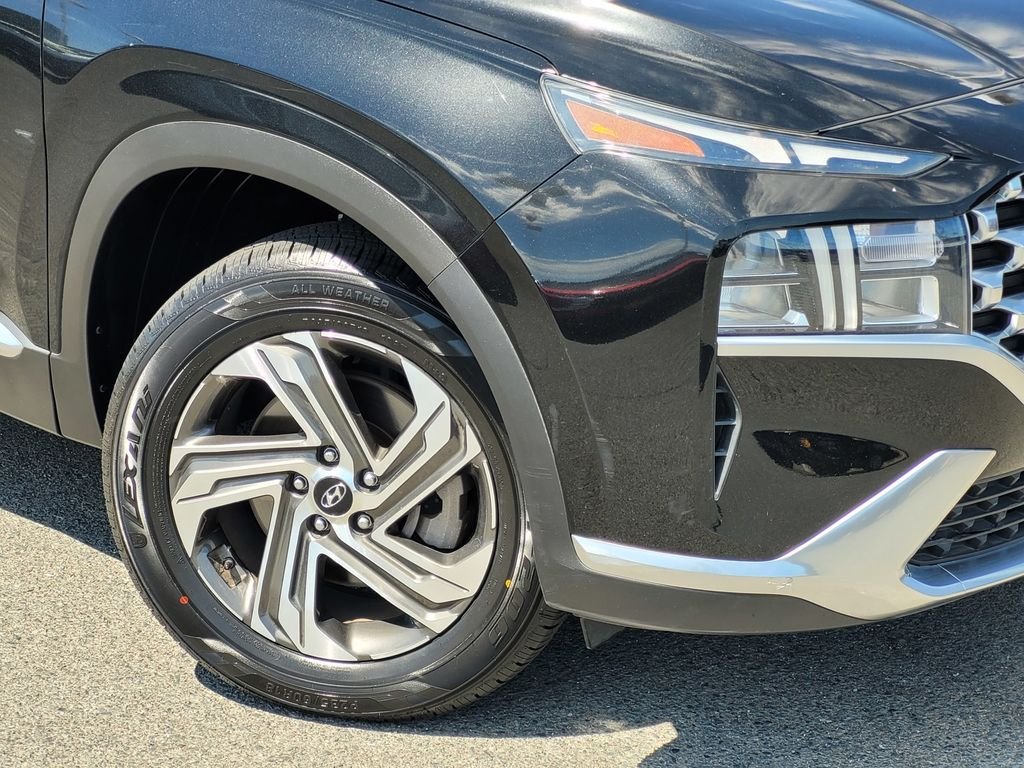 Certified Used 2022 Black Hyundai SEL image 9