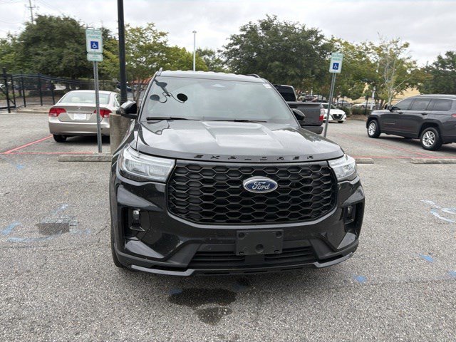 Certified Used 2025 Black Metallic Ford ST-Line image 22