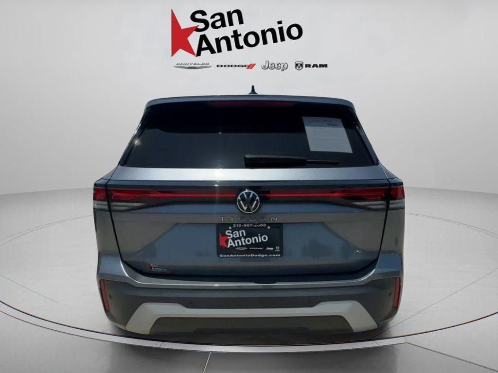 Used 2025 Gray Volkswagen 2.0T S image 12