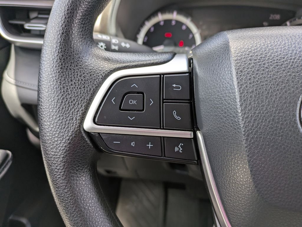 Used 2023 Gray Toyota L image 27