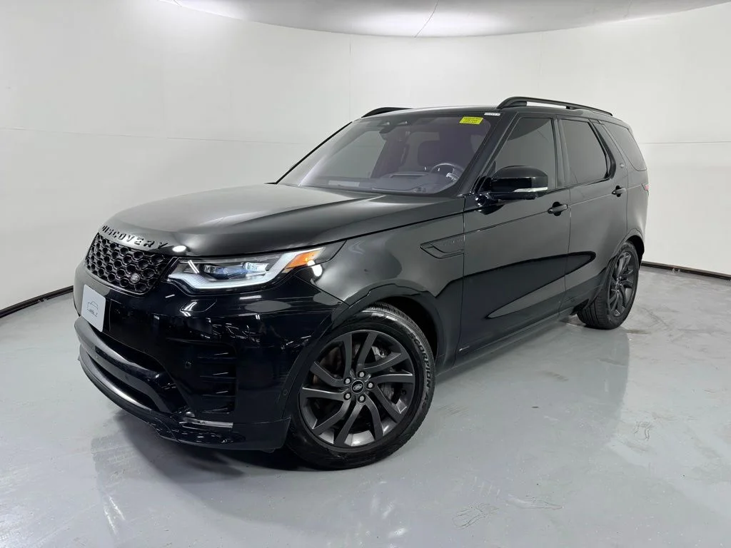 2021 Land Rover Discovery S R Dynamic's photo