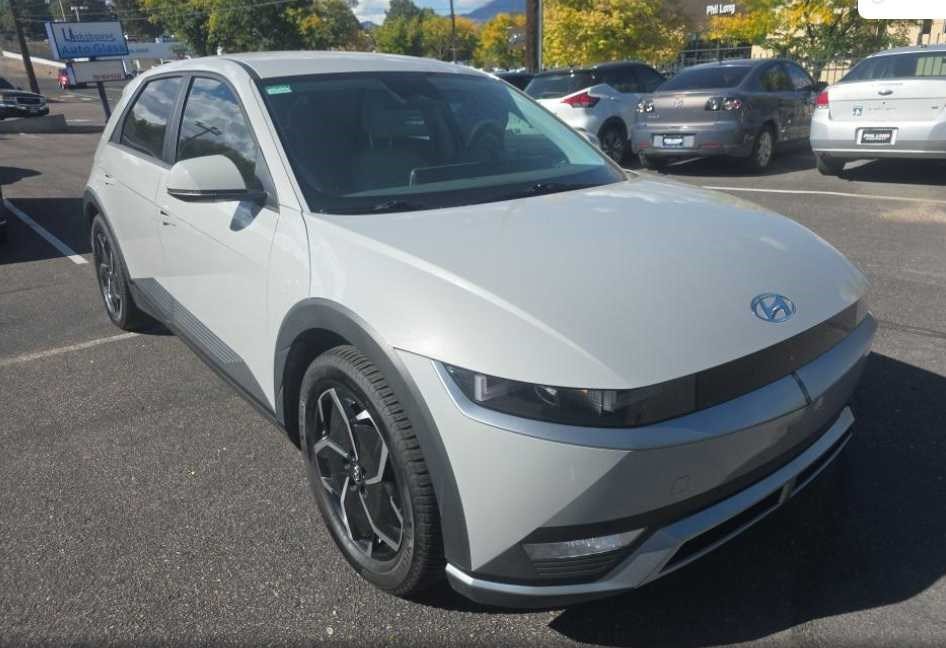 Used 2023 Cyber Gray Hyundai SEL image 3