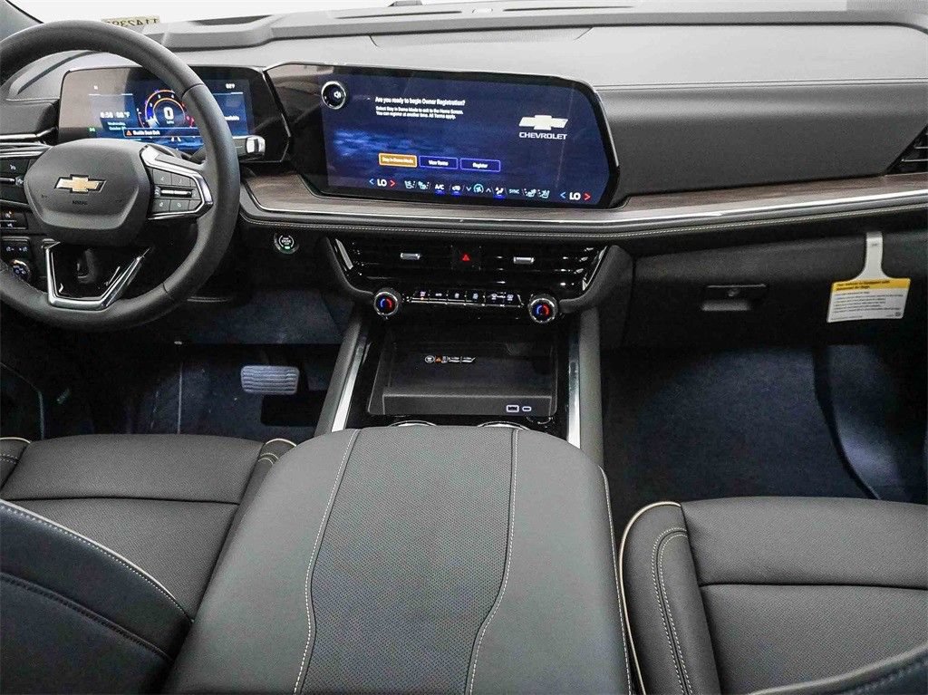 2026 Chevrolet Suburban Premier - Photo 14