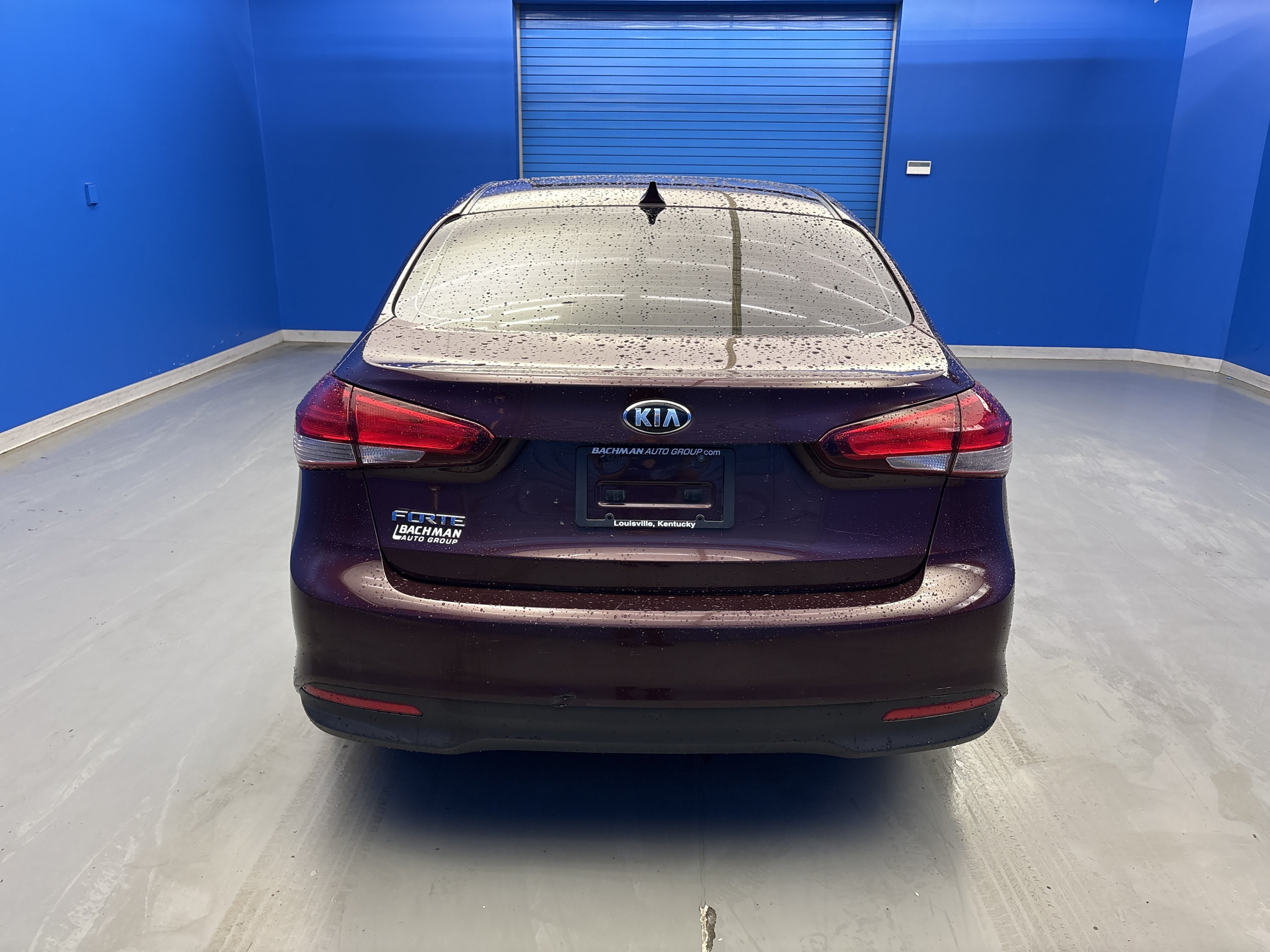 Used 2017 Red Kia LX image 6