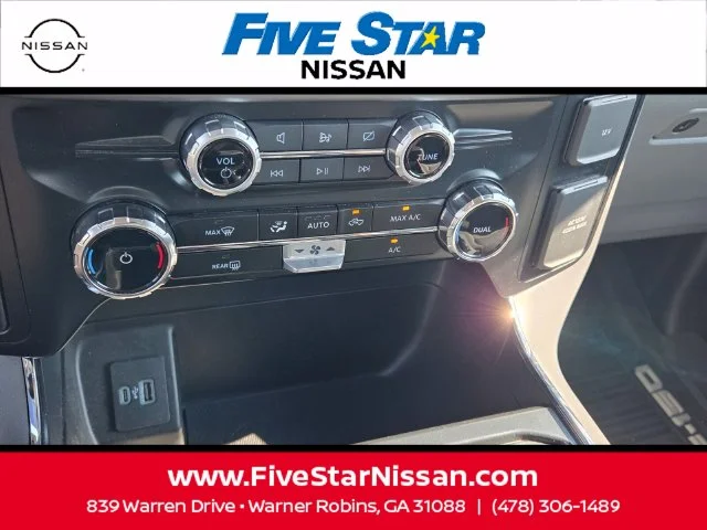 Used 2024 Silver Ford XLT image 22
