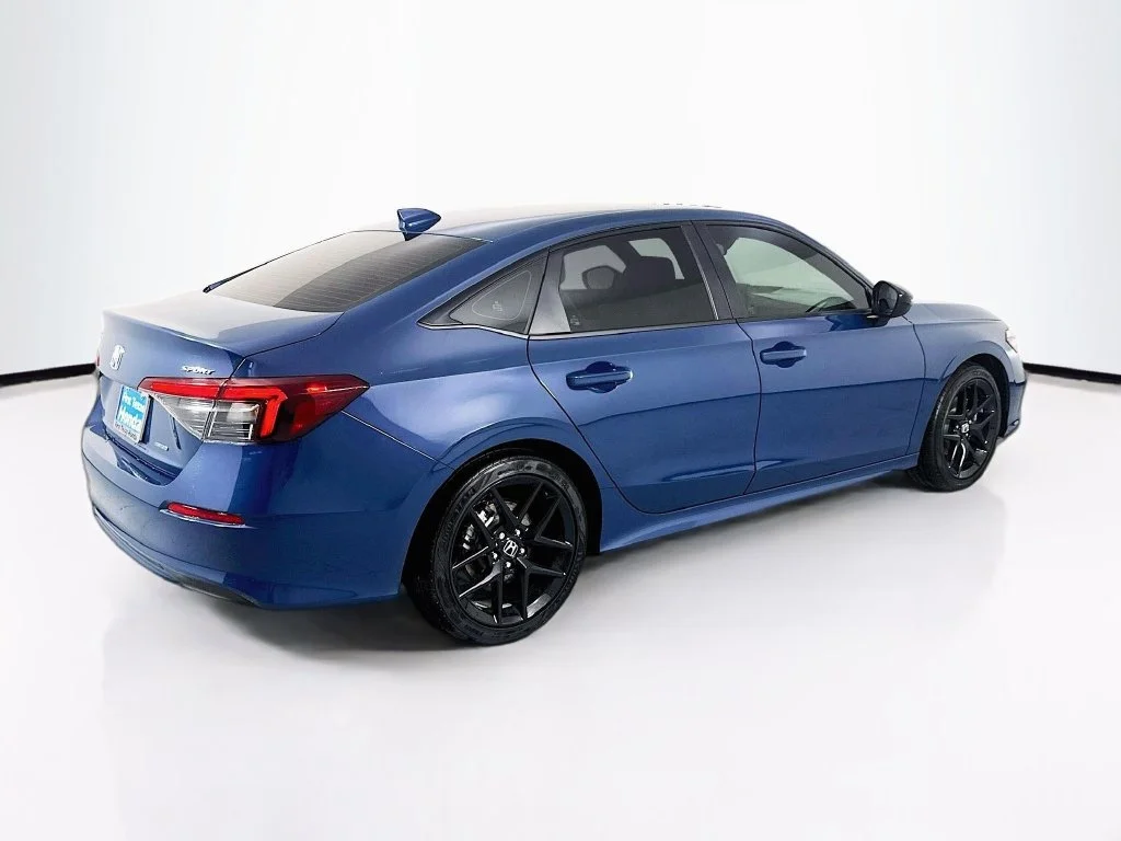 New 2027 Blue Lagoon Pearl Honda Hybrid image 8
