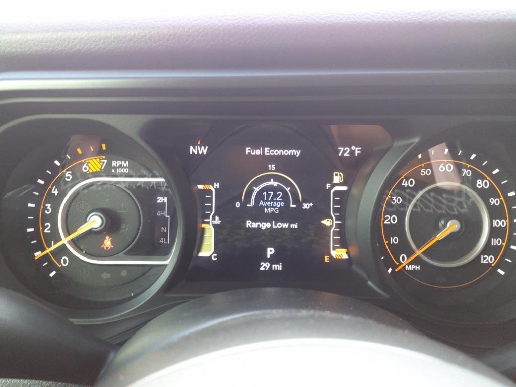Used 2025 Bright White Clearcoat Jeep Sport S image 27