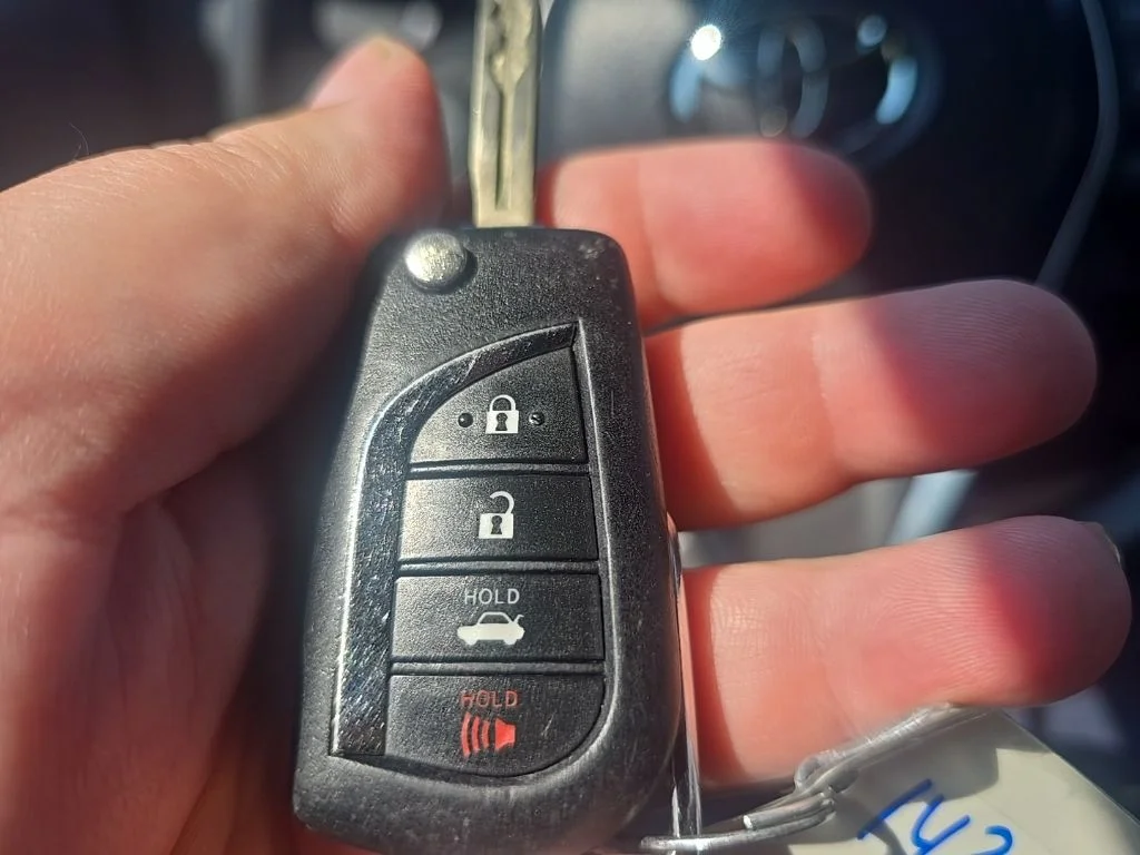 Used 2018 Blue Toyota LE image 20