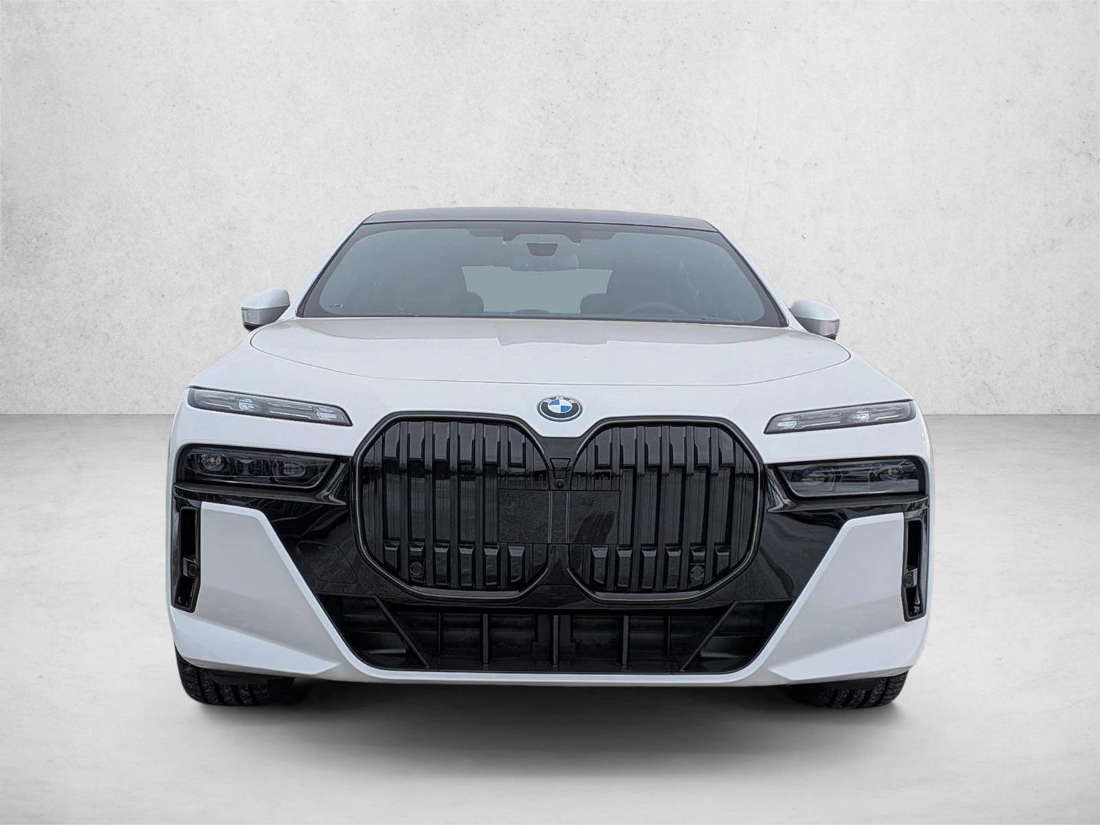 Used 2026 Mineral White Metallic BMW 750e xDrive image 6