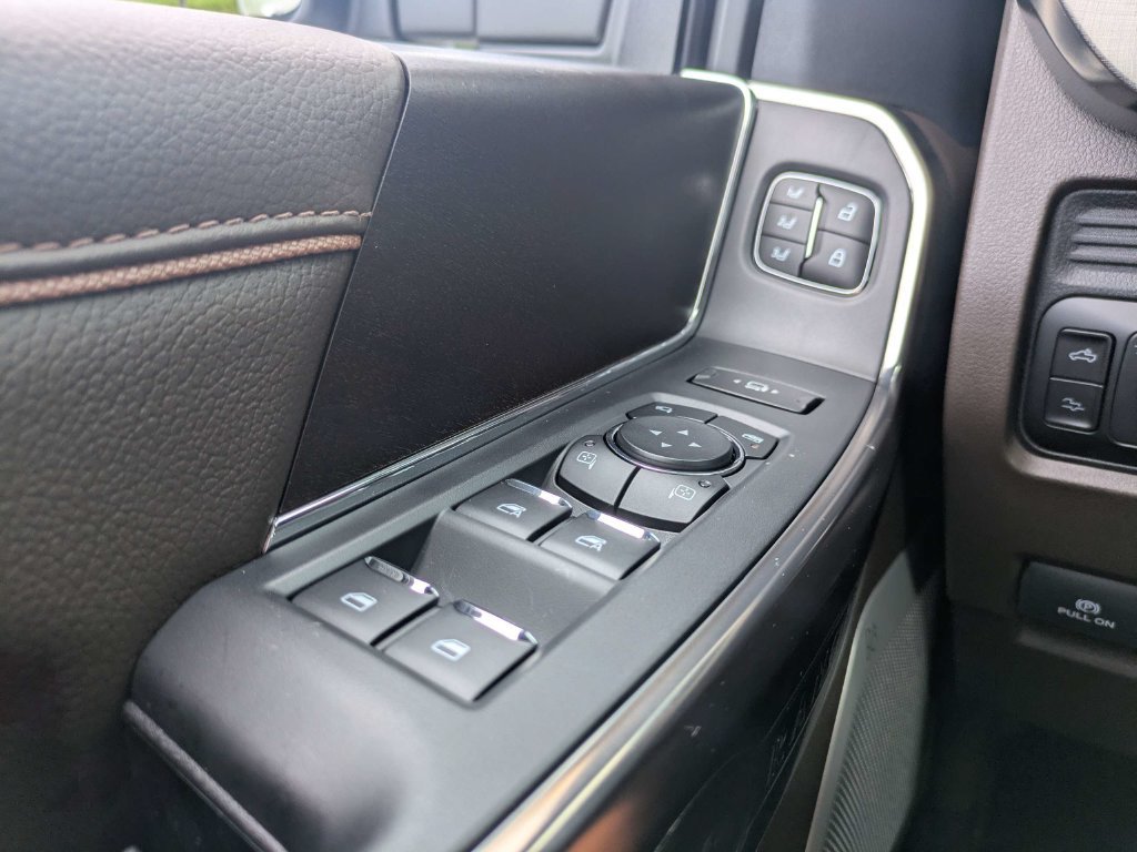 New 2026 Star White Metallic Tri-Coat Ford F-250® King Ranch® image 50