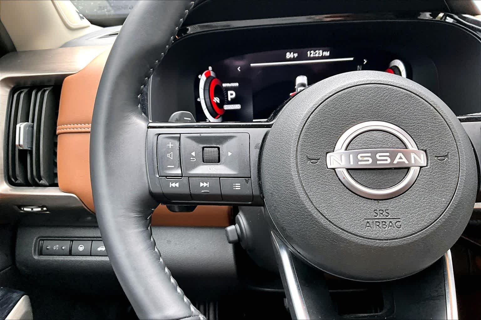 Used 2025 Boulder Gray Pearl Nissan Platinum image 24