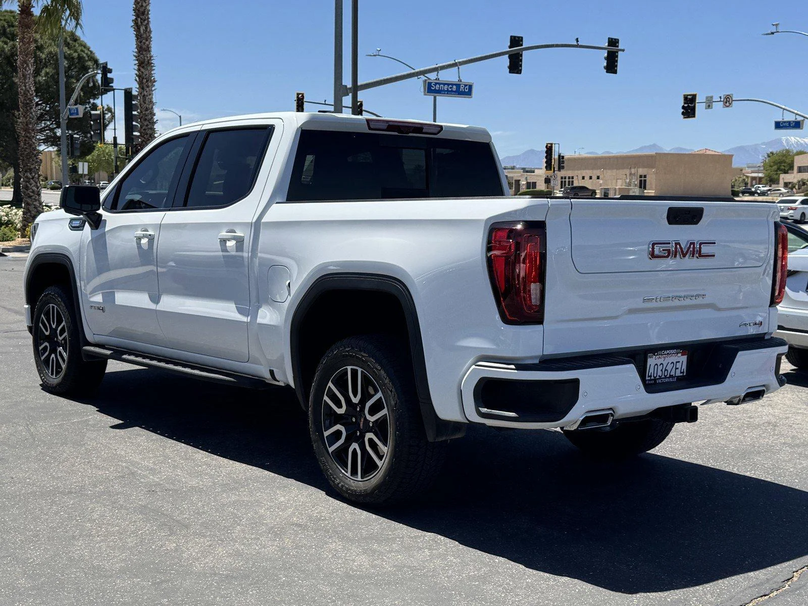 Used 2025 Summit White GMC AT4 image 4